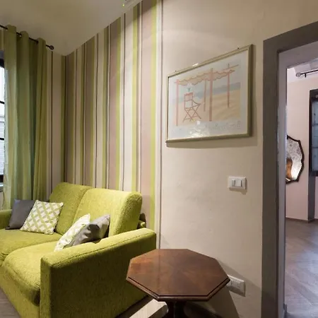 The Hobbit Guelfa * פירנצה